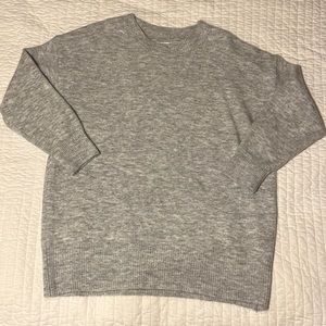 Oversized grey sweater tunic